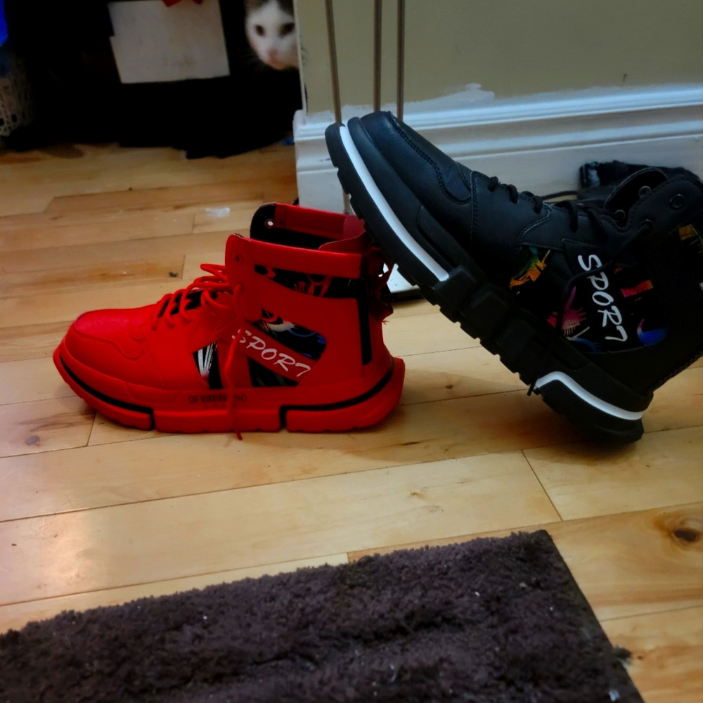 Sporto  High-Top Sneakers - Red and Black